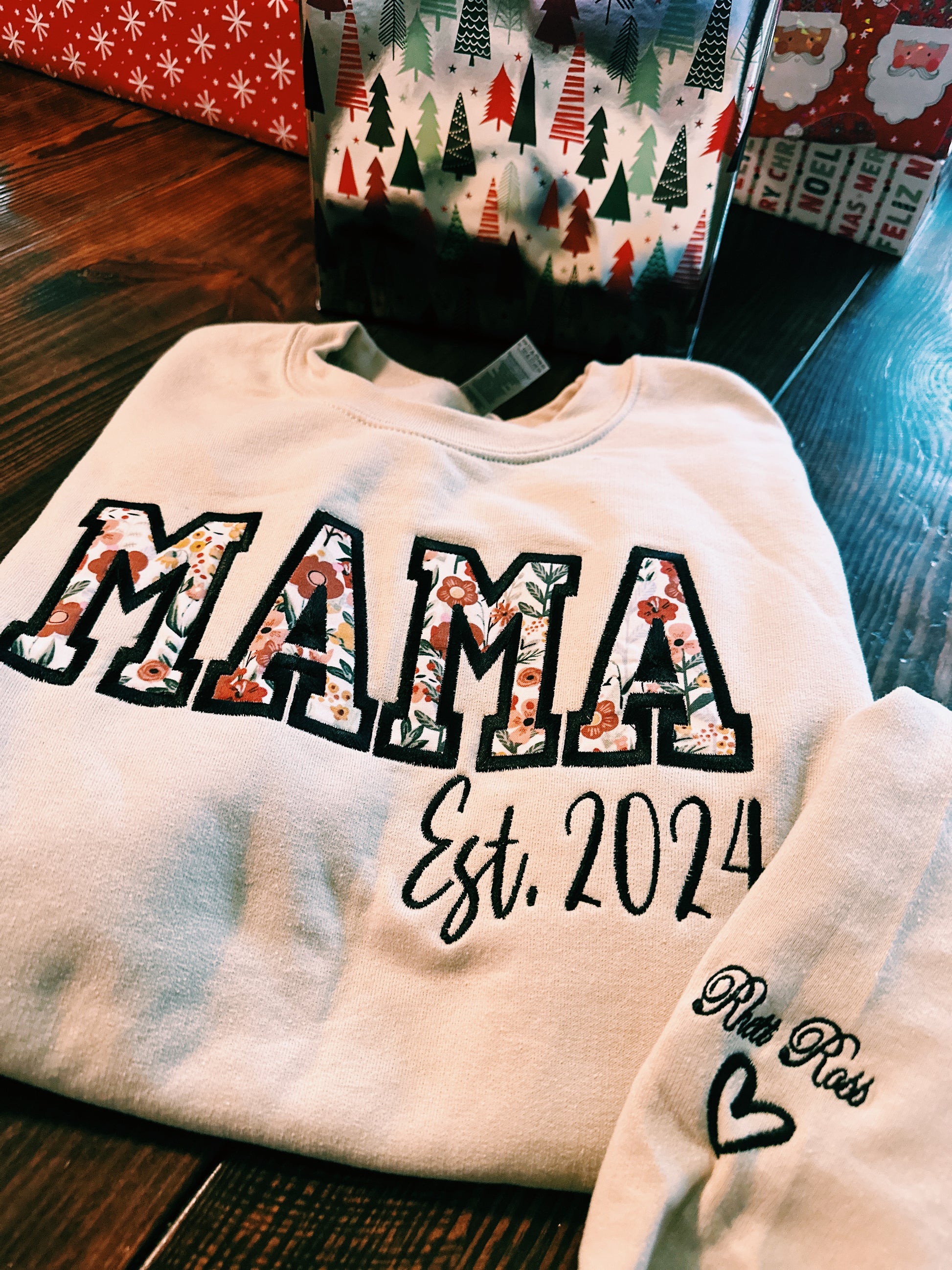 Mama Sweatshirt in Fall Floral Appliqué Design
